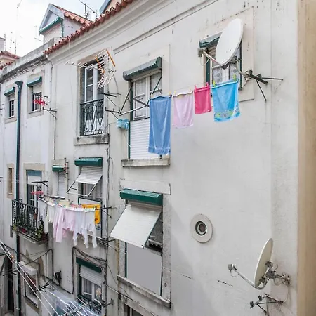 Whome Hidden Gem In Alfama Perfect To Explore Lisboa Extérieur photo